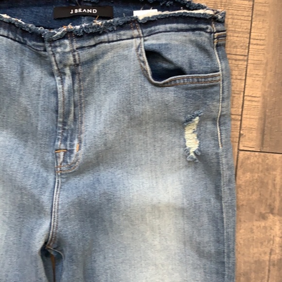 Revolve J Brand Maria Flare Jeans NEW - Picture 9 of 16